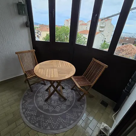 Apartment Authentic