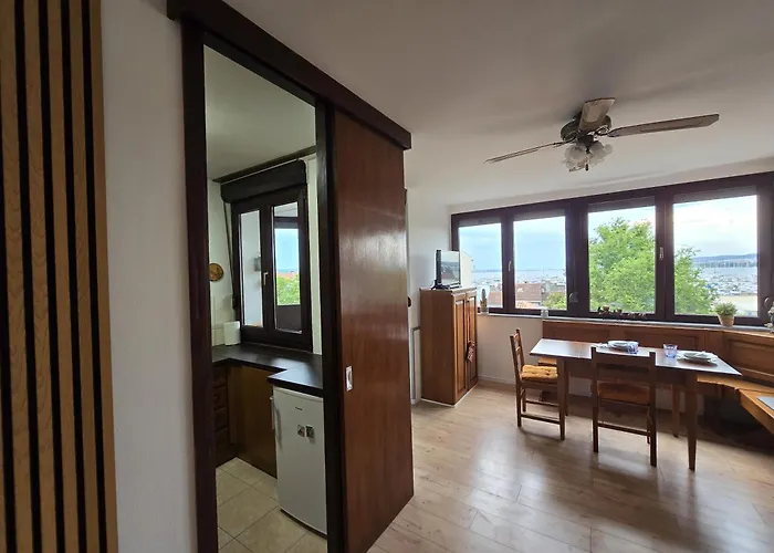 Authentic * Биоград-на-Мору