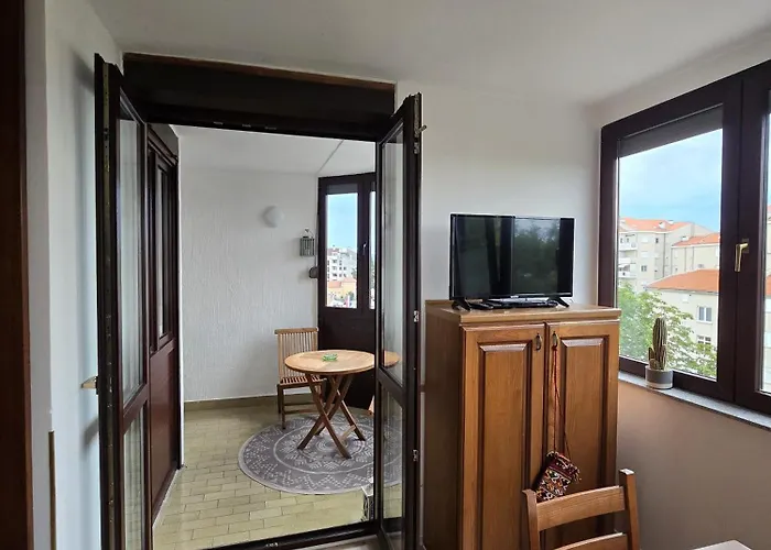 Апартаменты Authentic *