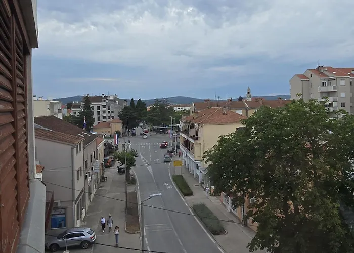 Authentic Апартаменты *